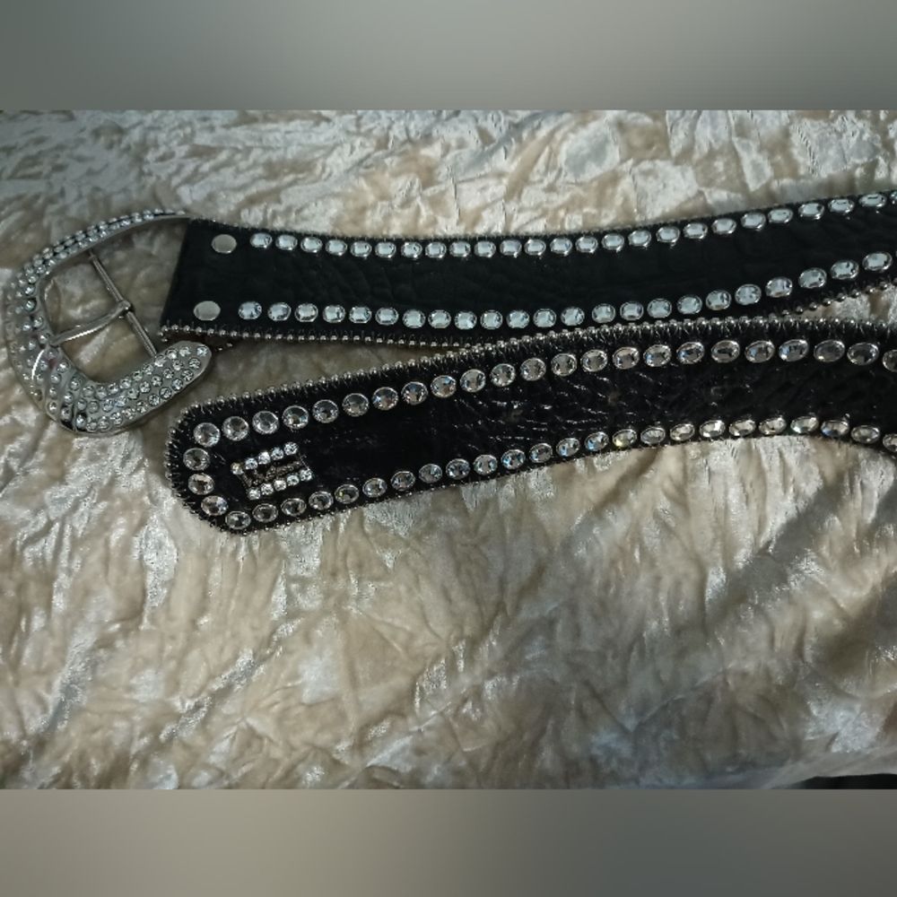 Bb Simon alligator skin belt.